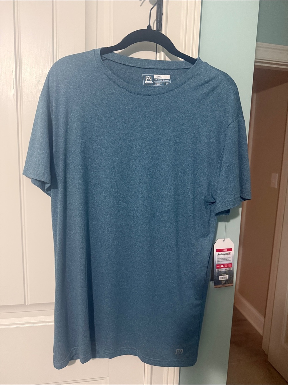 Avalanche Men’s Short Sleeve Performance Tee in Heather Blue